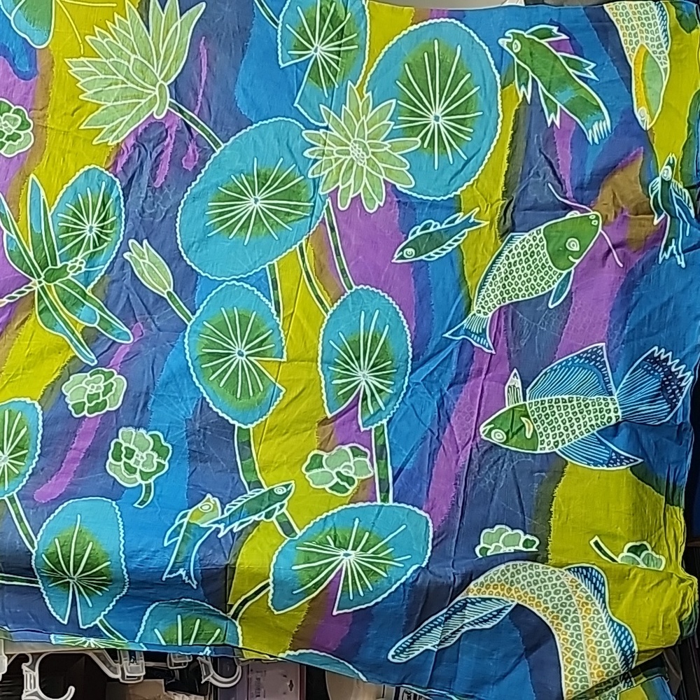 Kosi Bali Wrap ( worn 15 ways ).